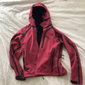 Mountain hardware conduit soft shell